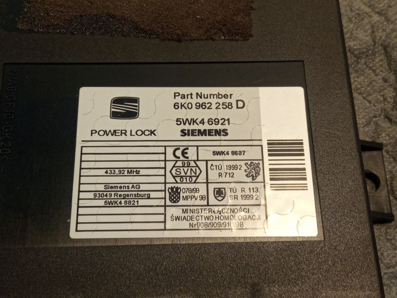 Recambio de centralita cierre para seat ibiza referencia OEM IAM 6K0962258D  