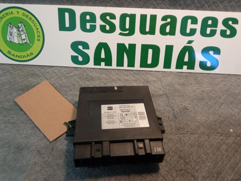 Recambio de centralita cierre para seat cordoba referencia OEM IAM 5WK46921  