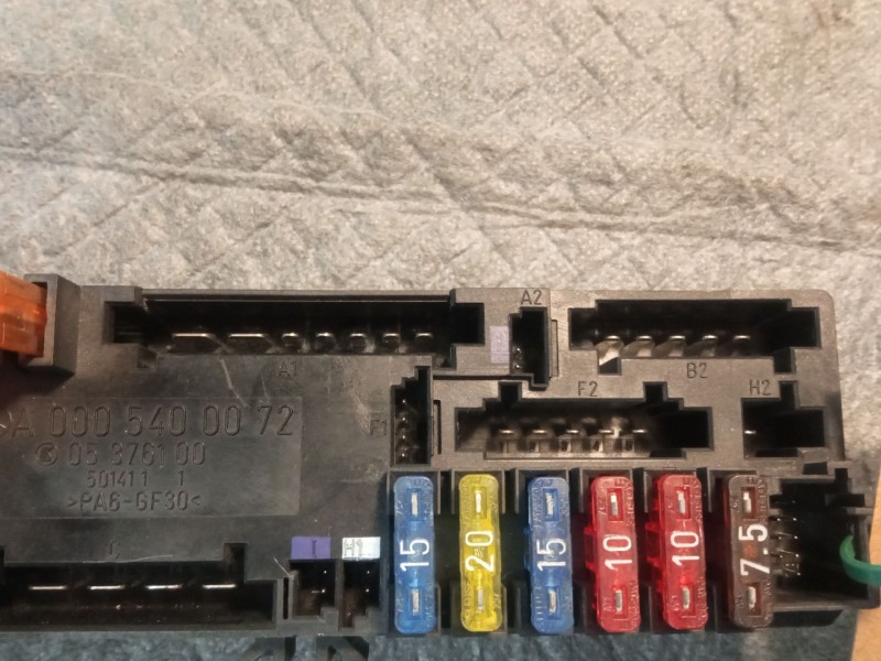 Recambio de caja reles / fusibles para mercedes-benz 320 clk referencia OEM IAM A0005400072  05376100