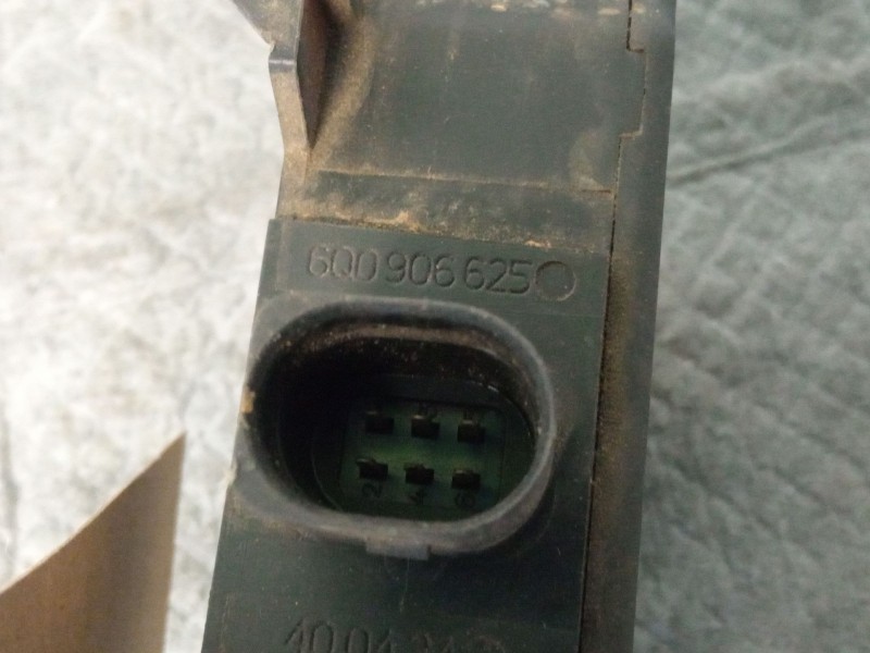 Recambio de modulo electronico para jeep compas referencia OEM IAM 600906625  