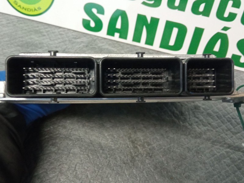 Recambio de centralita motor para dacia sandero referencia OEM IAM 237105499RA2C11927100  237102982S