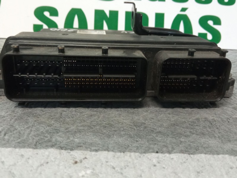 Recambio de centralita motor para toyota rav4 2.2 d4d advance 4x2 referencia OEM IAM 8966142J20  