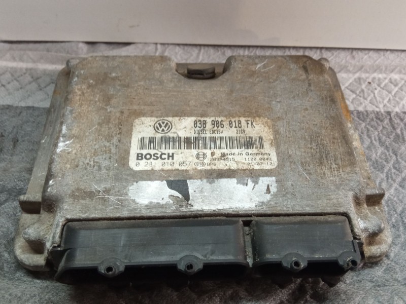 Recambio de centralita motor para volkswagen caddy referencia OEM IAM 038906018FK  0281010057