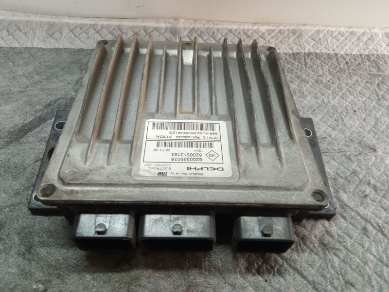 Recambio de centralita motor para renault megane referencia OEM IAM 8200399038  85035049LZG