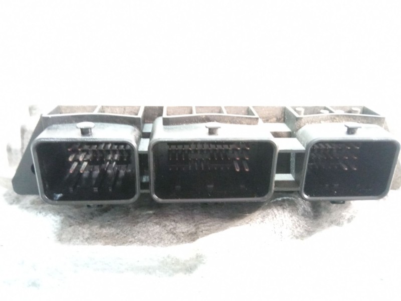 Recambio de centralita motor para peugeot partner referencia OEM IAM 0281013872  9664843780