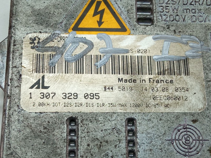 Recambio de centralita faros xenon para peugeot 407 premium 2.0 hdi 136cv 407 premium hdi referencia OEM IAM 1307329095  