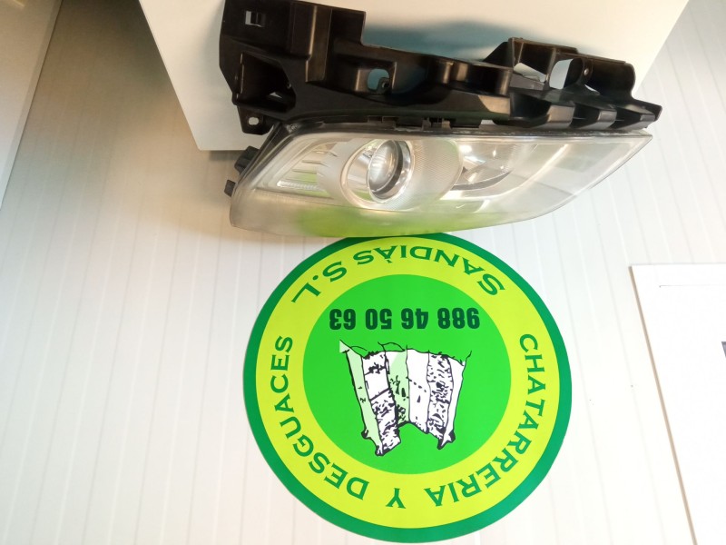 Recambio de faro izquierdo para renault gran scenic referencia OEM IAM   