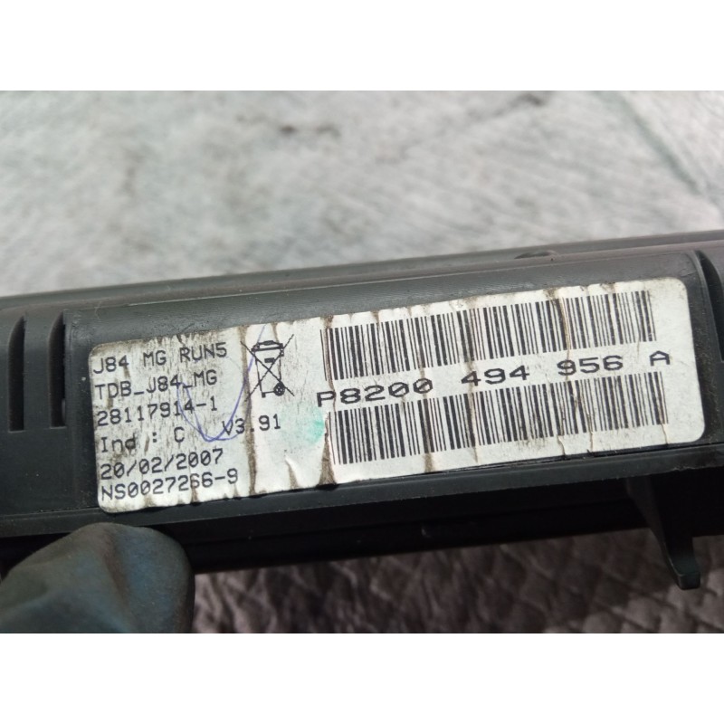 Recambio de cuenta kilometros para renault scenic referencia OEM IAM 8200494956A  