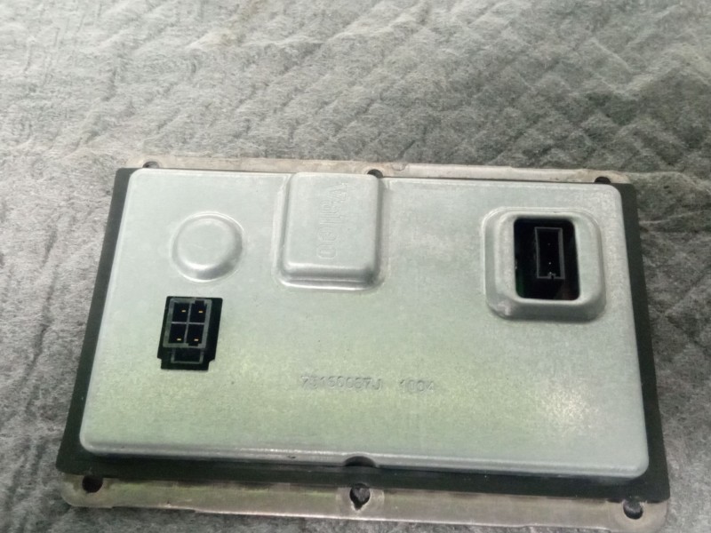 Recambio de centralita faros xenon para renault laguna referencia OEM IAM 73160087J  