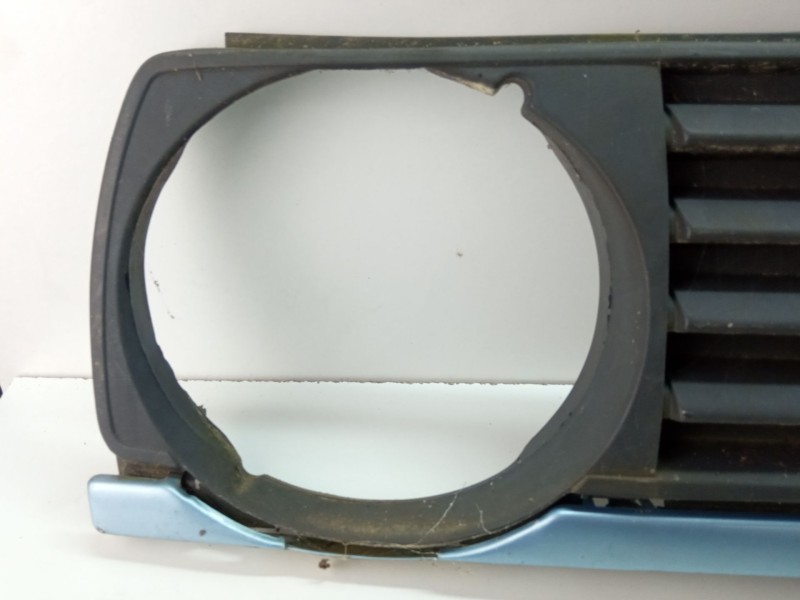 Recambio de rejilla delantera para volkswagen golf ii 3p 1.6d 5cv 1986 referencia OEM IAM   