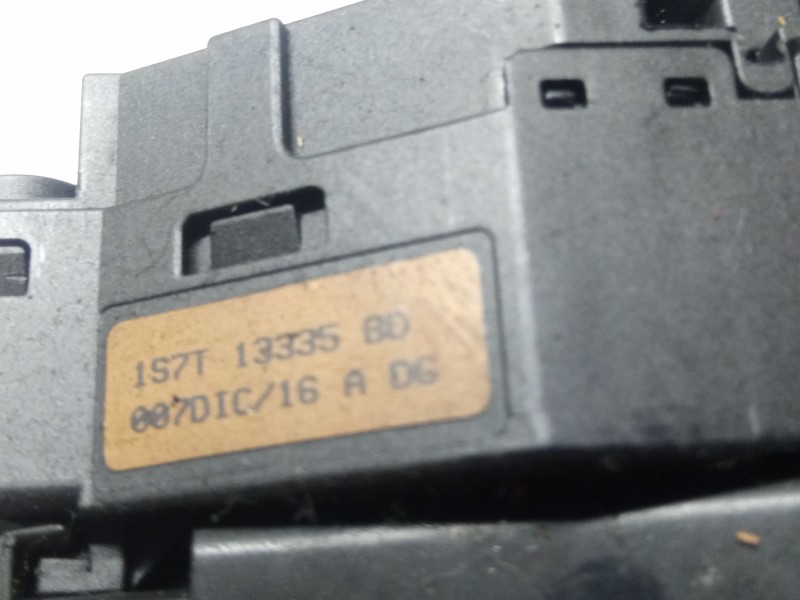 Recambio de mando multifuncion para ford mondeo referencia OEM IAM 6016537  