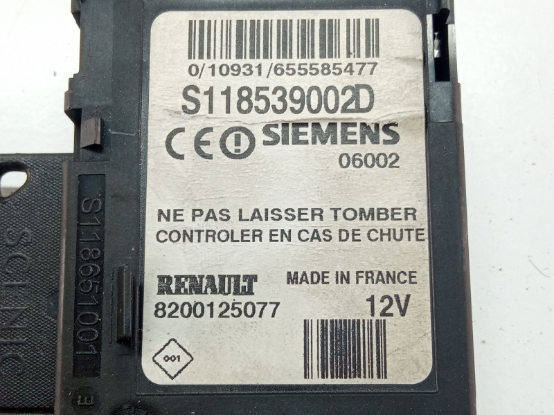 Recambio de llave tarjeta encendido para renault megane scenic 1.5dci 106 cv referencia OEM IAM 8200125077  S118539002D SIEMENS