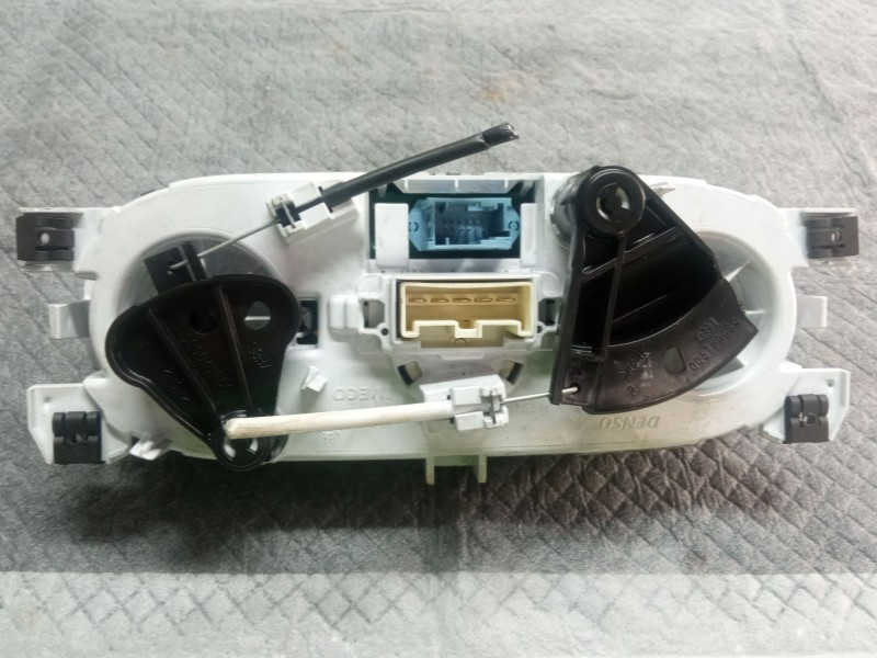 Recambio de mando climatizador para iveco 35 s18 referencia OEM IAM MR146431  