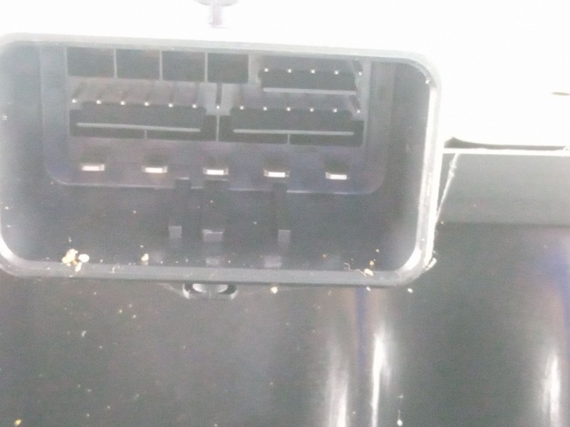 Recambio de freno estacionamiento eléctrico para citroën c4 picasso 1.6 hdi 109 cv 9hz referencia OEM IAM 0204280109  9685367580