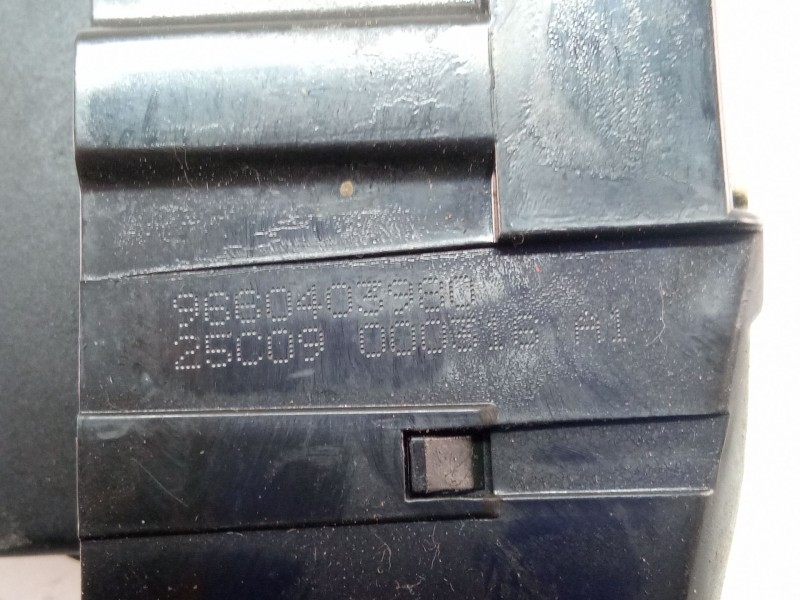 Recambio de cerradura maletero / porton para citroën c4 picasso 1.6 hdi 109 cv 9hz referencia OEM IAM 9660403980  