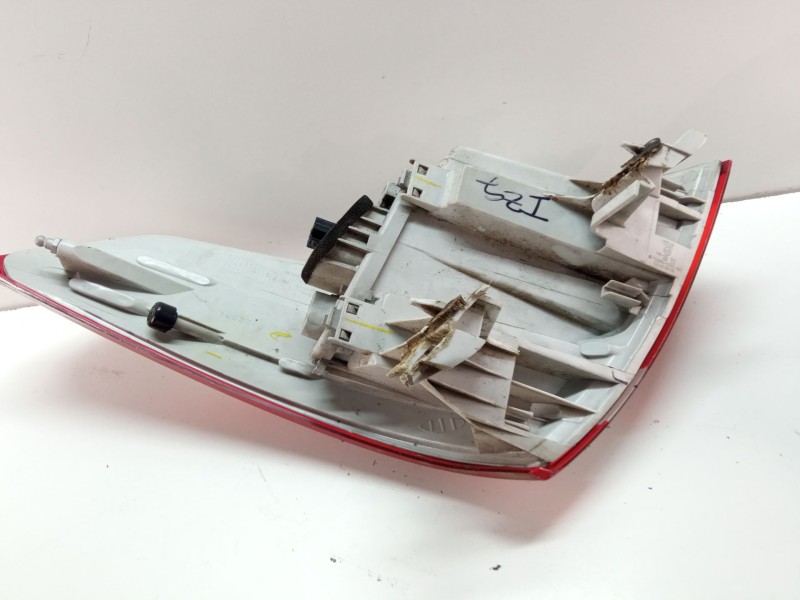 Recambio de piloto trasero izquierdo para citroën c4 picasso 1.6 hdi 109 cv 9hz referencia OEM IAM   