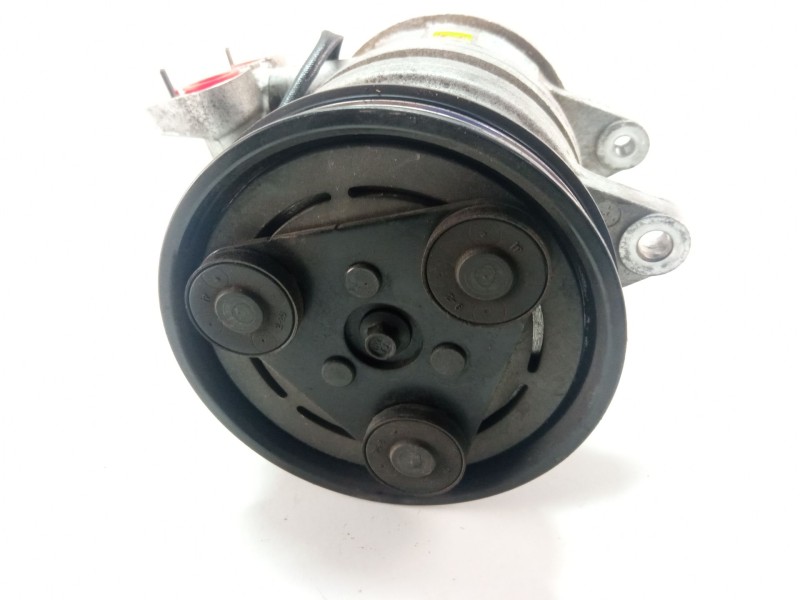 Recambio de compresor aire acondicionado para hyundai getz referencia OEM IAM 977011CXXX  