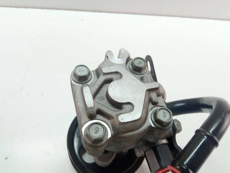 Recambio de bomba direccion mecánica para hyundai getz referencia OEM IAM 571101C080  