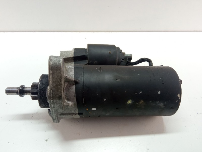 Recambio de motor arranque para volkswagen golf iii 1.9d 65 referencia OEM IAM 0001110076  068911023T