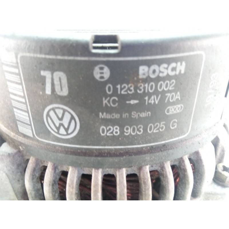 Recambio de alternador para volkswagen golf iii 1.9d 65 referencia OEM IAM 028903025G  0123310002