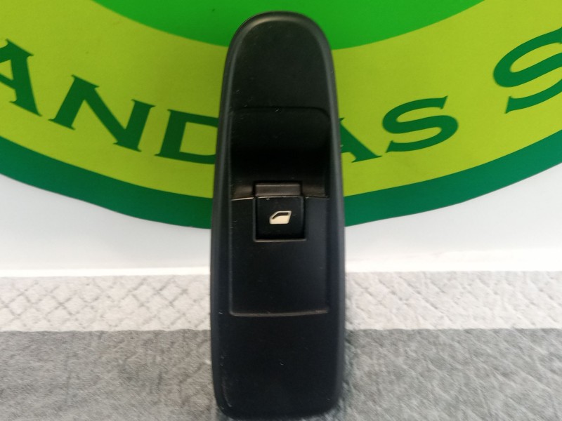 Recambio de mando elevalunas delantero derecho para citroën c4 referencia OEM IAM 96590662XT  