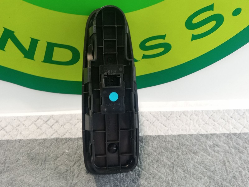 Recambio de mando elevalunas delantero derecho para citroën c4 referencia OEM IAM 96590662XT  