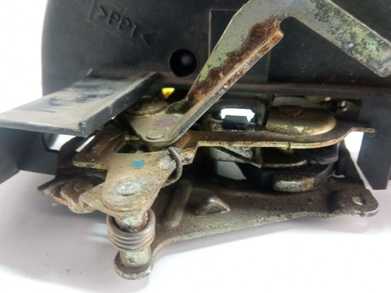 Recambio de cerradura puerta trasera derecha para mercedes-benz e 250 d w210 113 cv 905912 referencia OEM IAM 2027300635  