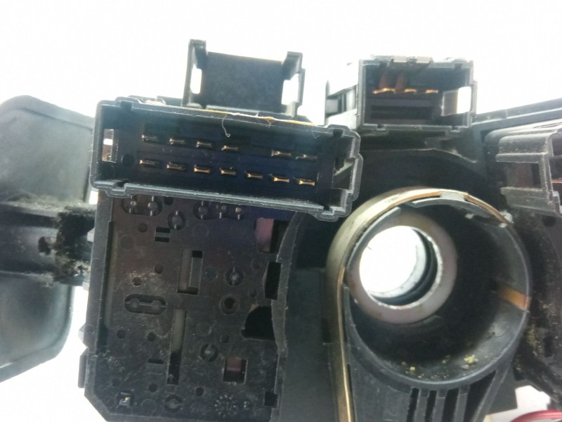 Recambio de mando multifuncion para renault kangoo 1.9 dci 85 cv (4x4) referencia OEM IAM 34596601AP8200379527  