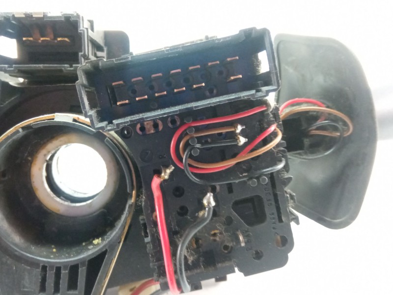 Recambio de mando multifuncion para renault kangoo 1.9 dci 85 cv (4x4) referencia OEM IAM 34596601AP8200379527  