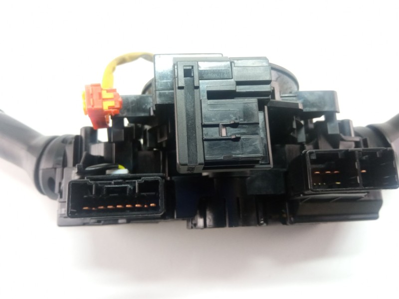 Recambio de mando multifuncion para toyota auris 1.4 d4d 90cv 3p referencia OEM IAM 17F00117F144  