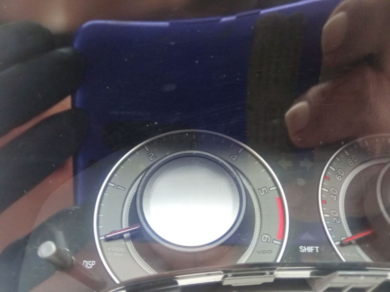 Recambio de cuenta kilometros para toyota auris 1.4 d4d 90cv 3p referencia OEM IAM 838000Z500A2C53300865  