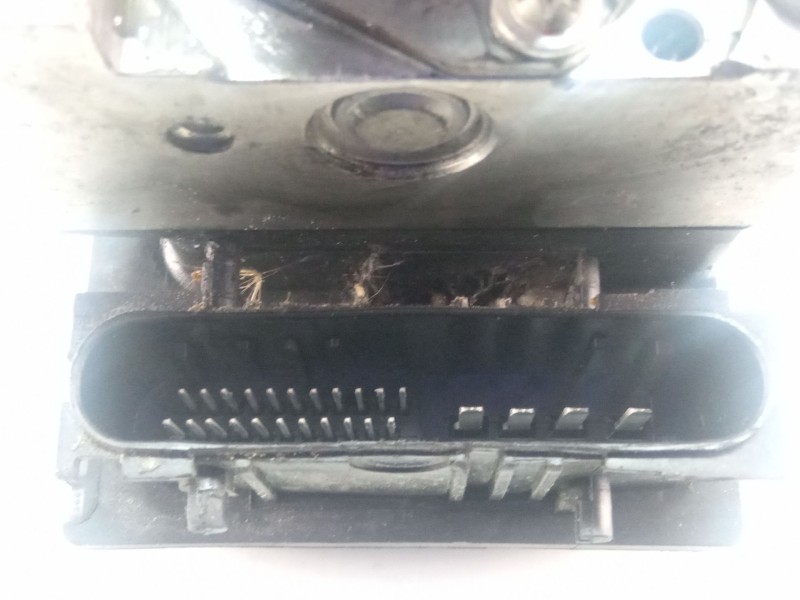 Recambio de modulo abs para toyota auris 1.4 d4d 90cv 3p referencia OEM IAM 02652321544451002230  