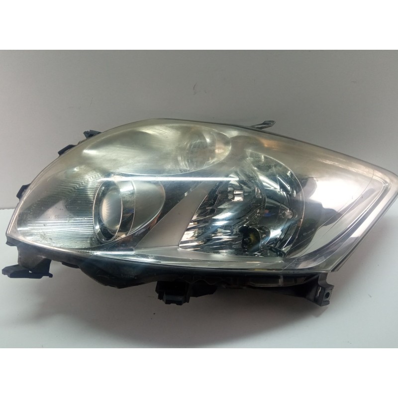 Recambio de faro delantero izquierdo para toyota auris 1.4 d4d 90cv 3p referencia OEM IAM 89901944  