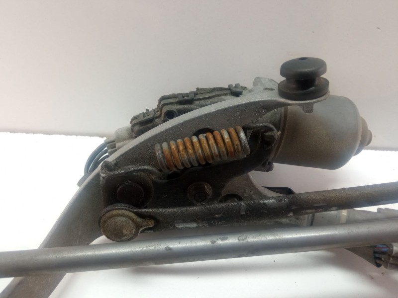Recambio de motor limpiaparabrisas delantero para toyota auris 1.4 d4d 90cv 3p referencia OEM IAM 8511002190  