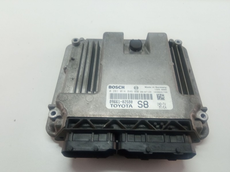 Recambio de centralita motor para toyota auris 1.4 d4d 90cv 3p referencia OEM IAM 8966102S80  