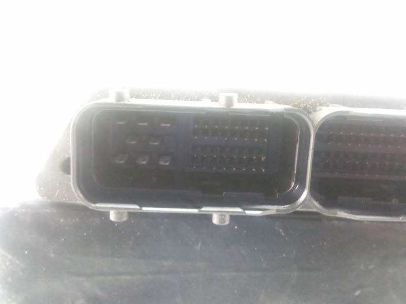 Recambio de centralita motor para toyota auris 1.4 d4d 90cv 3p referencia OEM IAM 8966102S80  