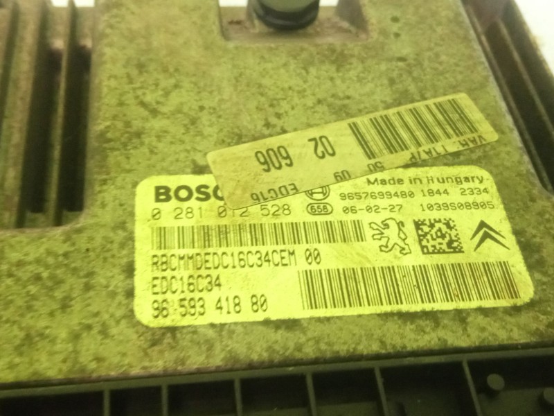 Recambio de centralita motor para peugeot 206 van 1.4 hdi referencia OEM IAM 0281012528  