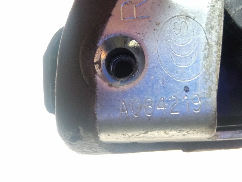 Recambio de cerradura puerta trasera derecha para toyota verso 1.5d 110cv referencia OEM IAM A084219  