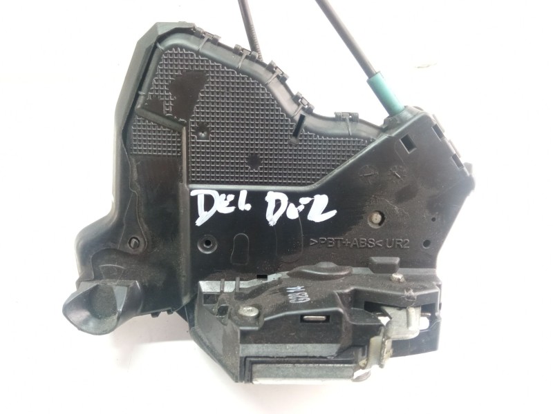 Recambio de cerradura puerta delantera derecha para toyota verso 1.5d 110cv referencia OEM IAM A084219  