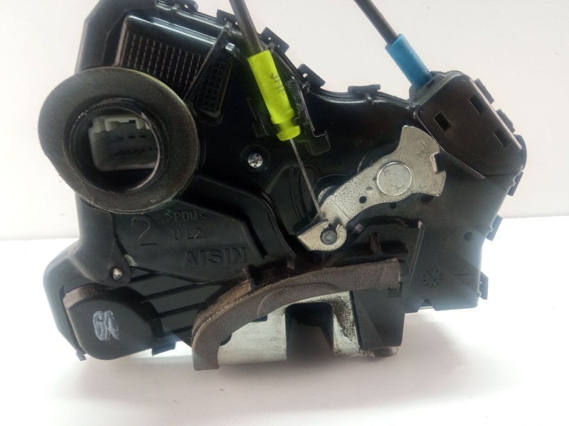 Recambio de cerradura puerta delantera izquierda para toyota auris 1.4 d4d 90cv 3p referencia OEM IAM A046693  