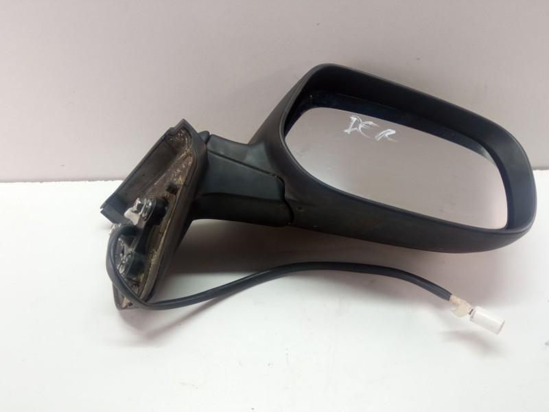 Recambio de espejo retrovisor derecho electrico para toyota auris 1.4 d4d 90cv 3p referencia OEM IAM 024112  