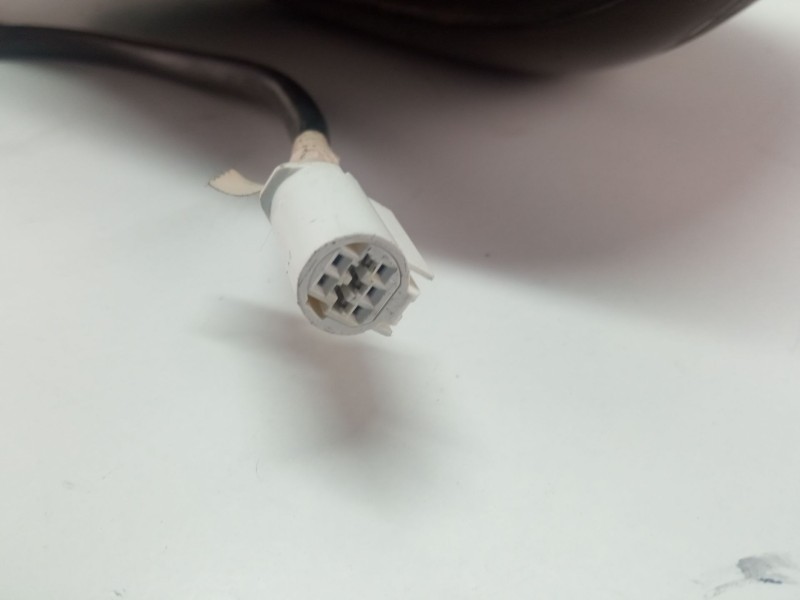 Recambio de espejo retrovisor derecho electrico para toyota auris 1.4 d4d 90cv 3p referencia OEM IAM 024112  