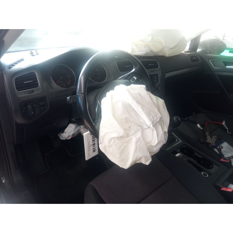 volkswagen golf del año 2013