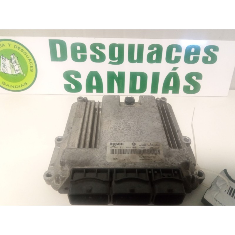 Recambio de centralita motor para renault megane referencia OEM IAM 8200462452  0281011814