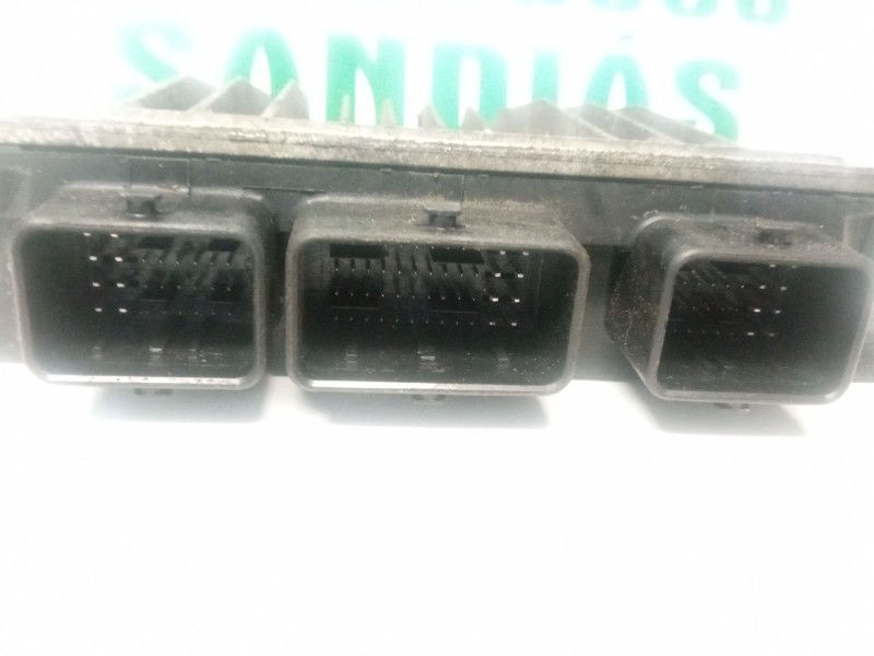 Recambio de centralita motor para renault kangoo referencia OEM IAM 8200530768200582518  