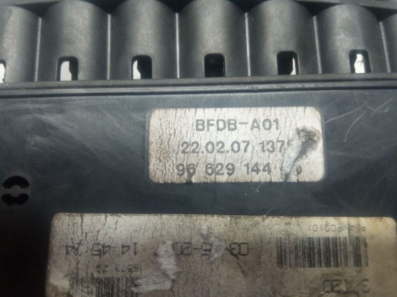 Recambio de caja reles / fusibles para citroën c4 picasso i monospace (ud_) 2.0 hdi 138 referencia OEM IAM 96629144  