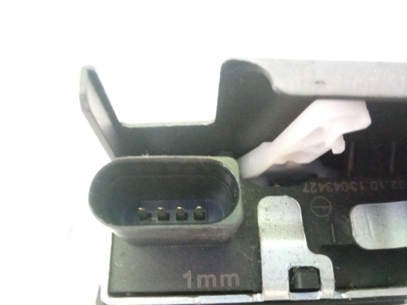 Recambio de cerradura maletero / porton para volkswagen golf golf 1.6 tdi, 105 cv/77 kw, clha referencia OEM IAM 5G6827505  