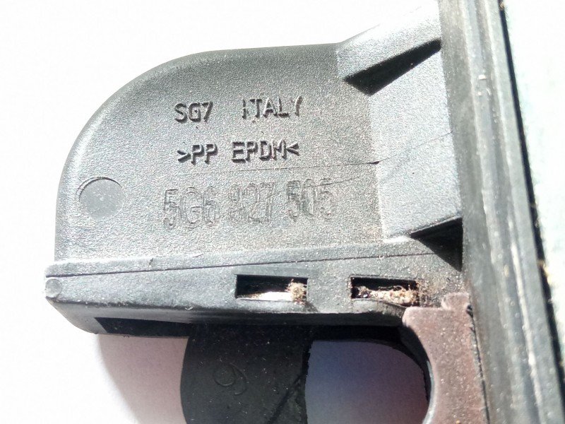 Recambio de cerradura maletero / porton para volkswagen golf golf 1.6 tdi, 105 cv/77 kw, clha referencia OEM IAM 5G6827505  