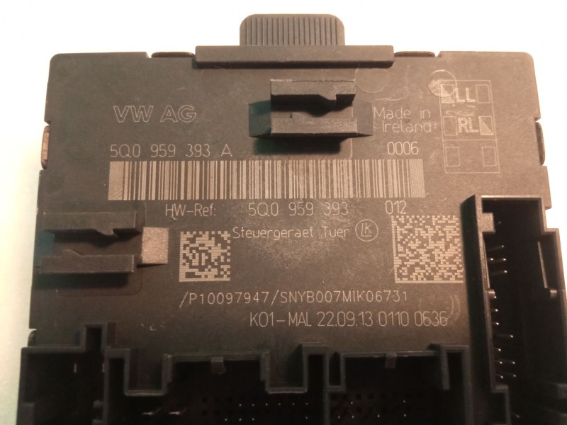 Recambio de modulo control puerta para volkswagen golf golf 1.6 tdi, 105 cv/77 kw, clha referencia OEM IAM 5Q0959393A  