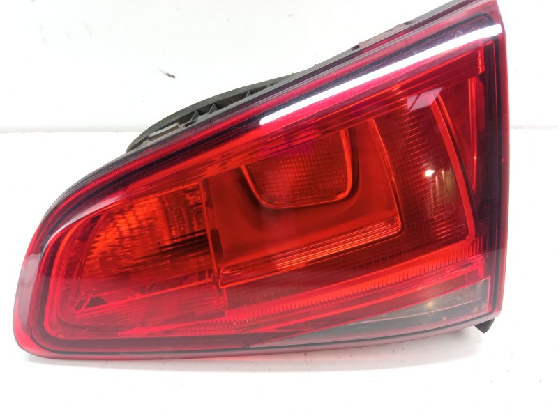 Recambio de piloto porton trasero derecho para volkswagen golf golf 1.6 tdi, 105 cv/77 kw, clha referencia OEM IAM 5G0945094AC  